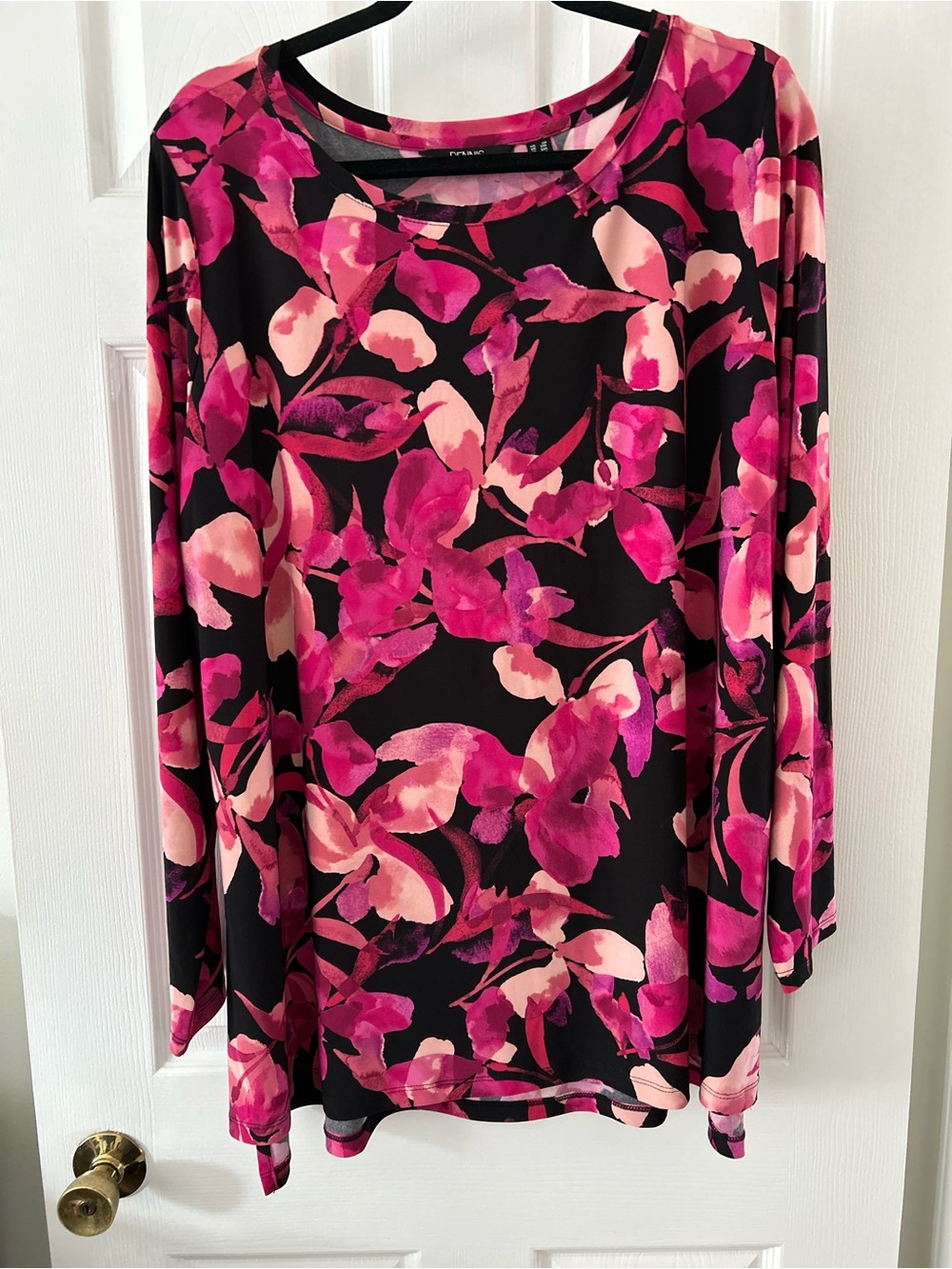dennis basso Pink Floral Long-Sleeve Tee on Black
